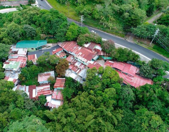 El Gobierno Local de Santa Ana monitorea deslizamientos en el cantón
